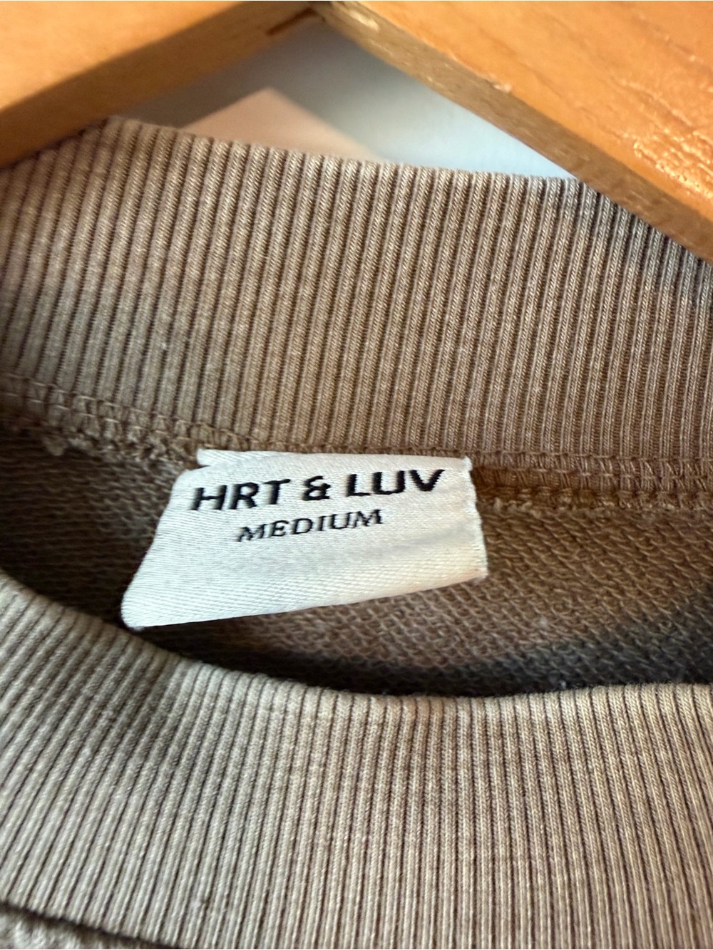 HRT & LUV Western Embroidered Mineral Graphic Crewneck - Picture 4 of 4